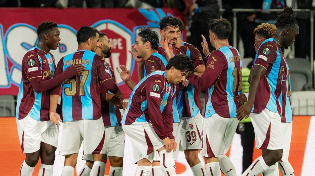 طرابزون سبور يفوز على كوبس 4-2 بمشاركة صلاح