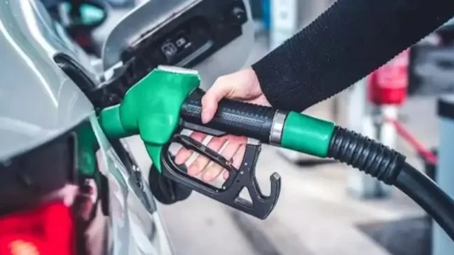 تثبيت أسعار البنزين والسولار والبوتاجاز في مصر