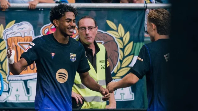 برشلونة يكتسح بيتيس 5-2 ويحقق انتصاره التاسع تواليًا
