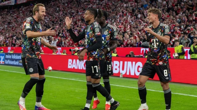بايرن ميونخ يسحق لايبزيغ 6-1 في قمة البوندسليغا