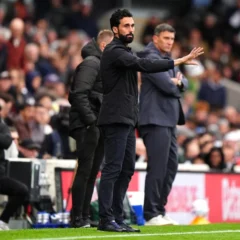 فولهام يهزم هال سيتي 1-0 ويحقق أول فوز في الدوري