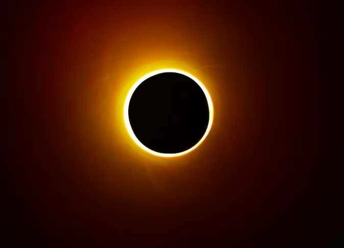 كسوف القرن 2027: مصر و7 دول عربية على موعد مع أطول كسوف كلي