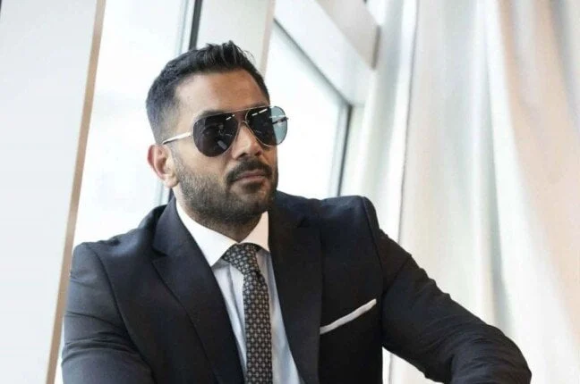 أحمد فلوكس يعلن ارتباطه رسميًا ويطلب الدعاء بإتمام الزواج