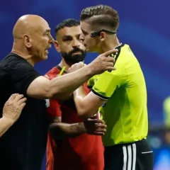 فيفا يوقف حسام وإبراهيم حسن 3 مباريات وزيكو 5