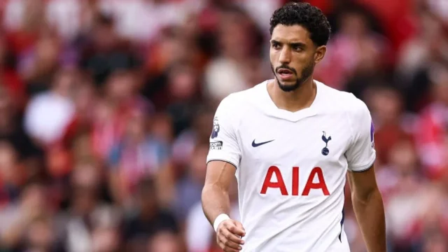 توتنهام يهزم كوفنتري 3-1 ومرموش يسجل في الجولة السابعة