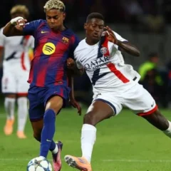 باريس يهزم برشلونة 4-2 وريال مدريد يفوز على لايبزيغ 1-0