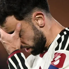 كومو يهزم مانشستر يونايتد 4-1 في دوري أبطال أوروبا