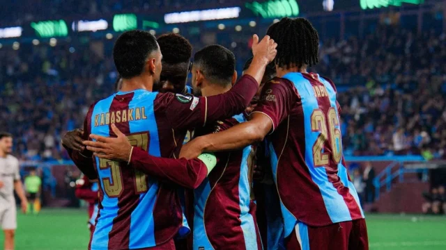 طرابزون سبور يهزم هارتس 2-0 بهدف وصناعة من محمد صلاح