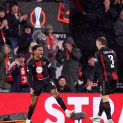 بورنموث يهزم ميلان 3-0 في الدوري الأوروبي