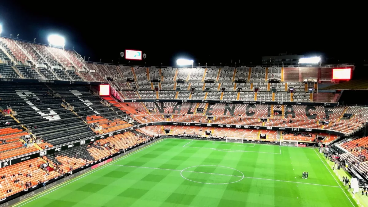 ملعب ميستايا قبل مباراة فالنسيا وبرشلونة في الدوري الإسباني
