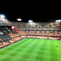 ملعب ميستايا قبل مباراة فالنسيا وبرشلونة في الدوري الإسباني