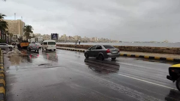 طقس الأربعاء: حرارة نهارًا وبرودة ليلًا وأمطار على السواحل