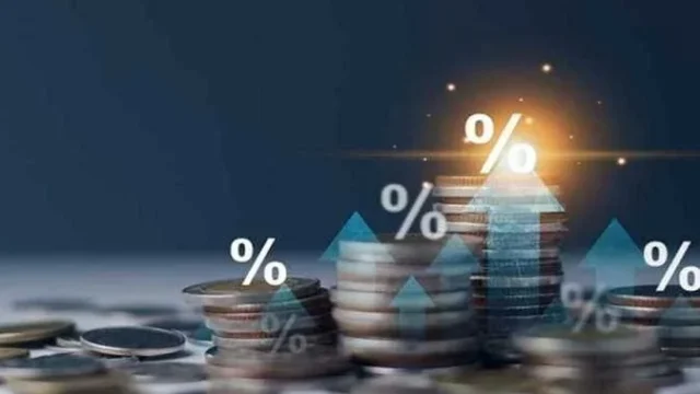 البنك المركزي يرفع الفائدة 1% والإيداع يصل إلى 20%