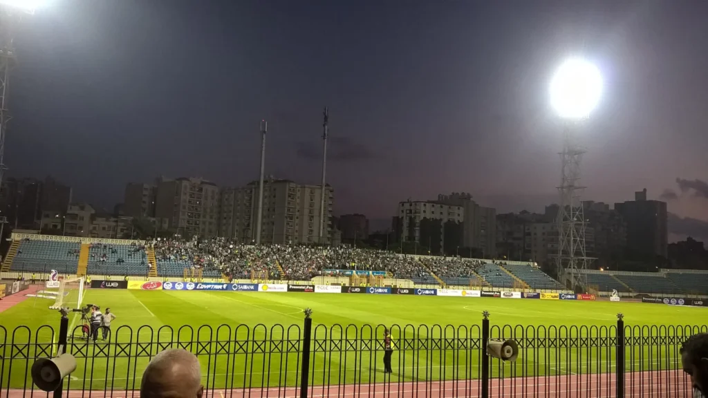 ملعب الإسكندرية قبل مباراة في كأس مصر