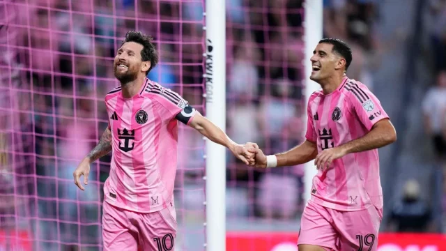 إنتر ميامي يكتسح دي سي يونايتد 4-0 بميسي وسواريز