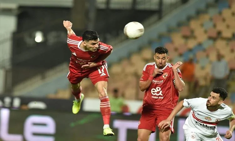 إمام عاشور في قائمة الأهلي لمواجهة الزمالك الليلة
