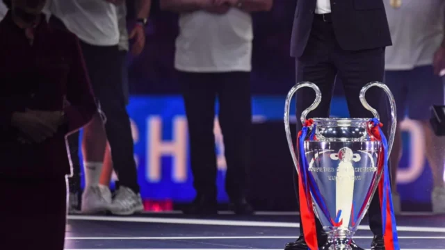 فياريال يهزم نابولي 3-1 في دوري أبطال أوروبا