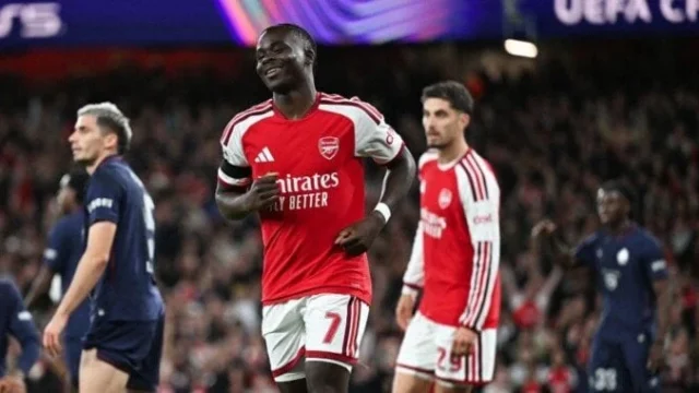 آرسنال يكتسح ليل 3-0 في دوري أبطال أوروبا